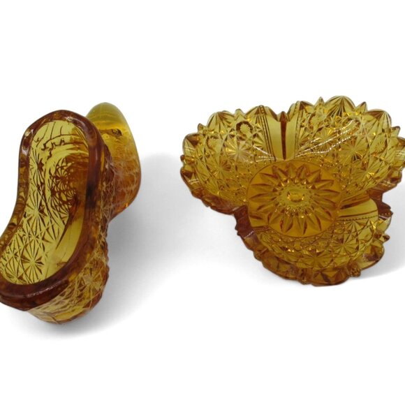 Glass BOOT And DISH Amber-Colored Set With Intricate Starburst Pattern - Picture 3 of 11